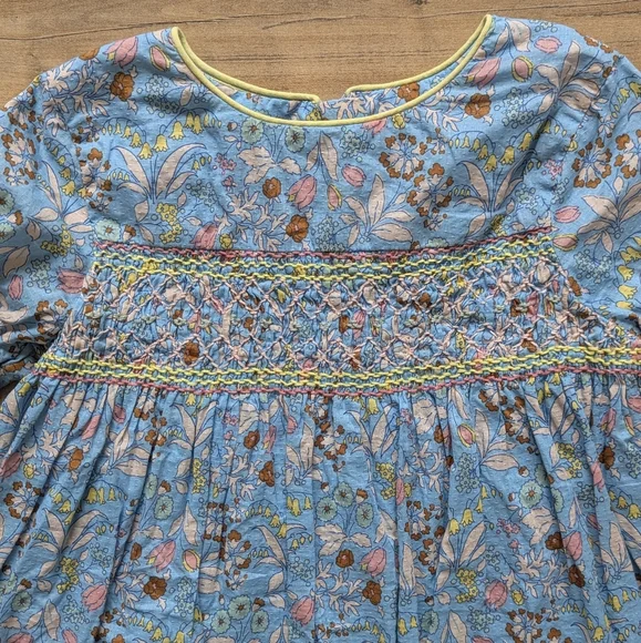 Mini Boden Smocked Blue Floral Long Sleeve Dress - Size 5-6 - Picture 4 of 8